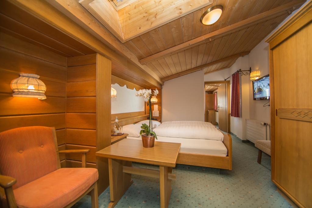 Hotel Cresta Samnaun Rum bild